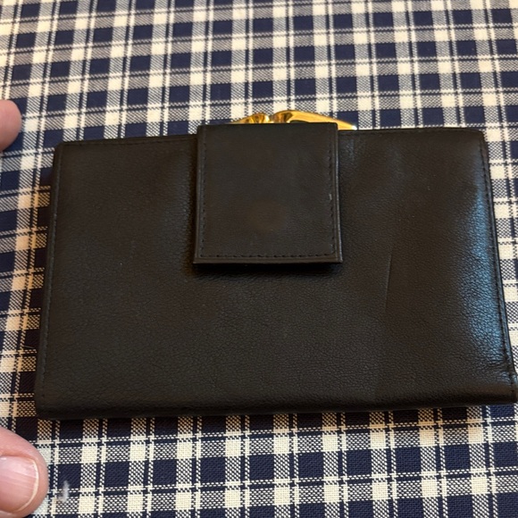 Jordan Marsh vintage black Leather wallet with Gold Clasp - Picture 2 of 10